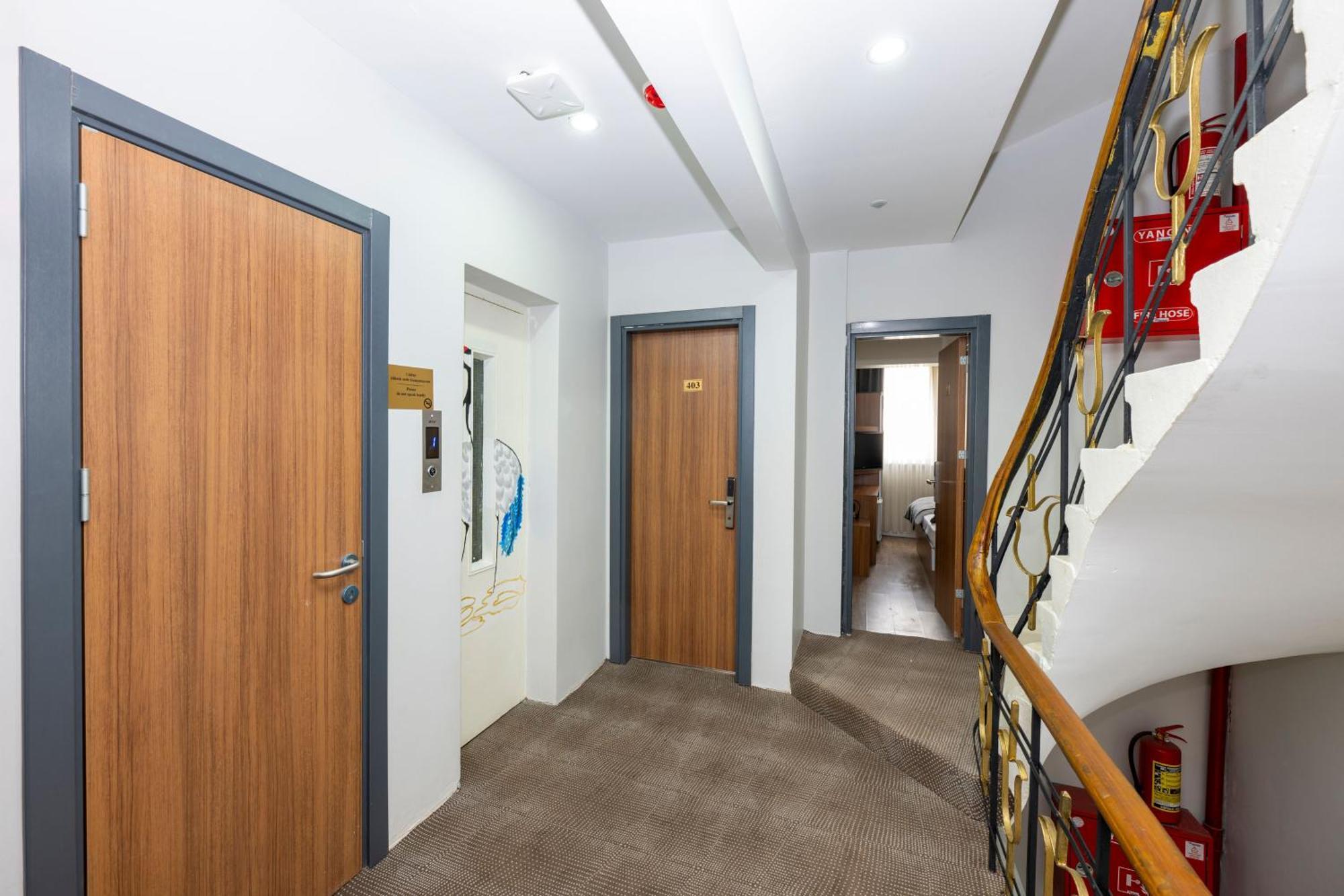 Mayza Otel Istanboel Buitenkant foto