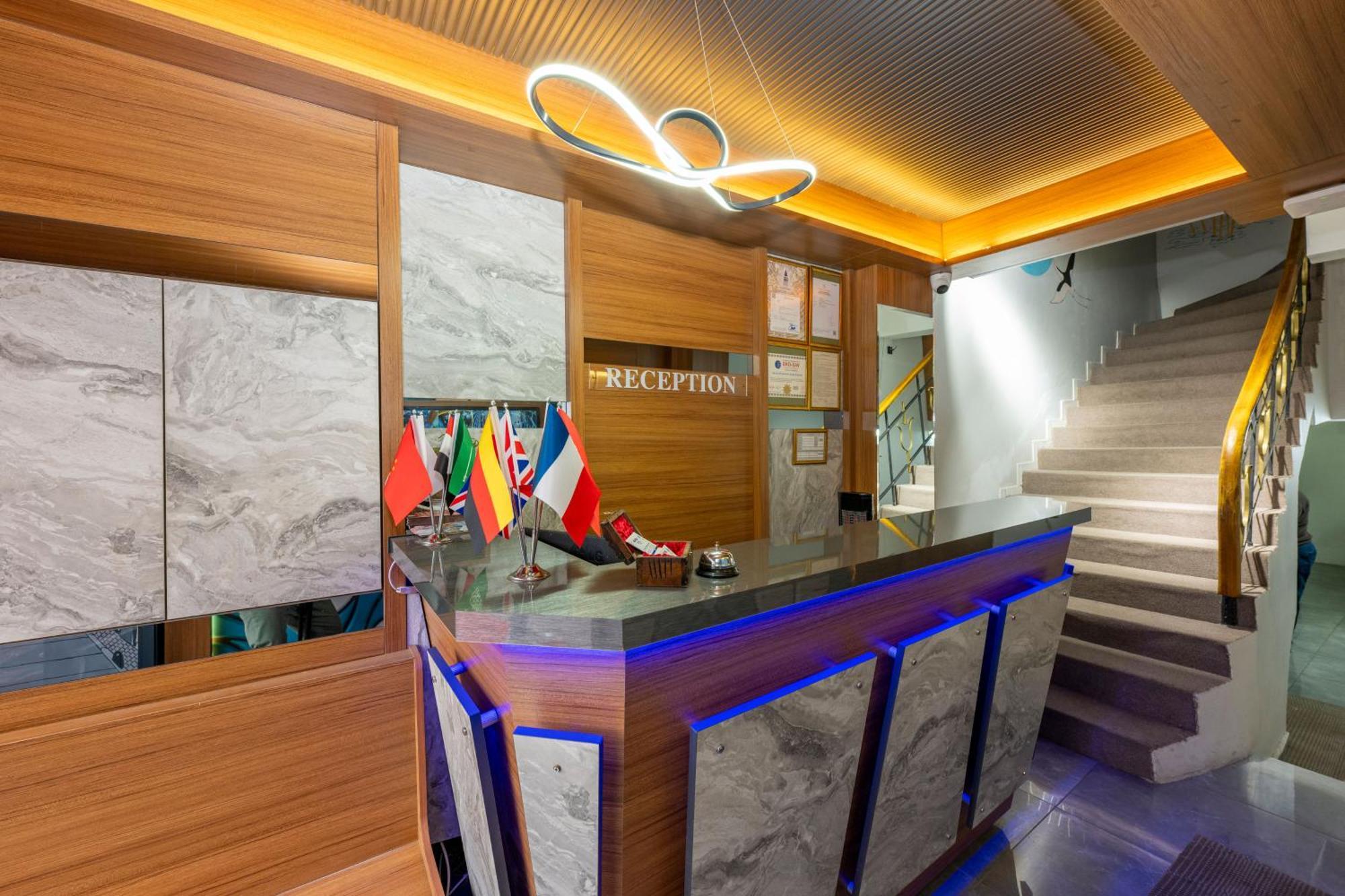 Mayza Otel Istanboel Buitenkant foto