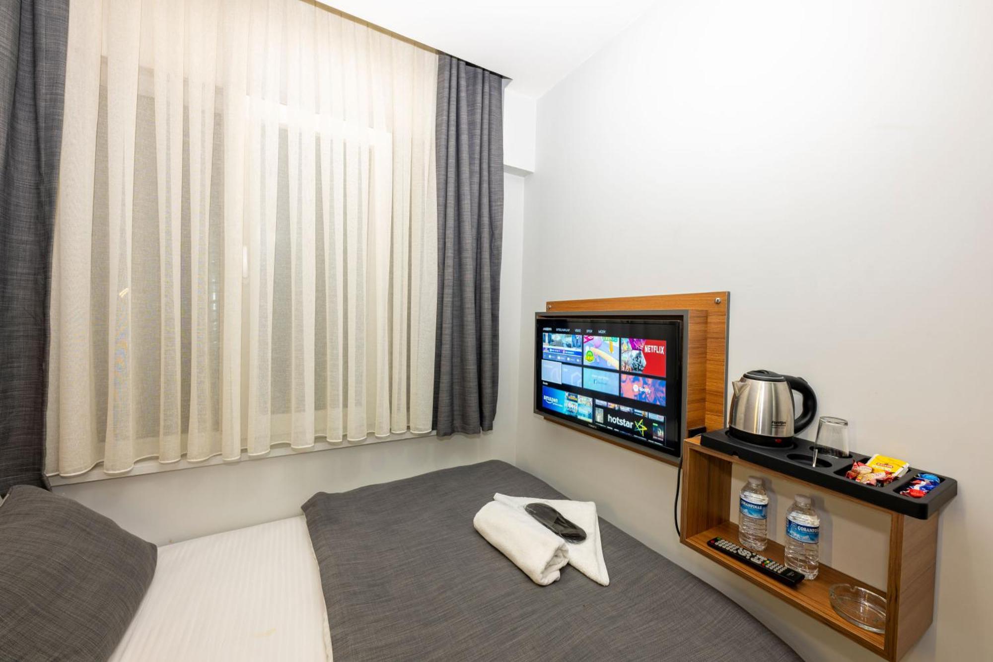 Mayza Otel Istanboel Buitenkant foto