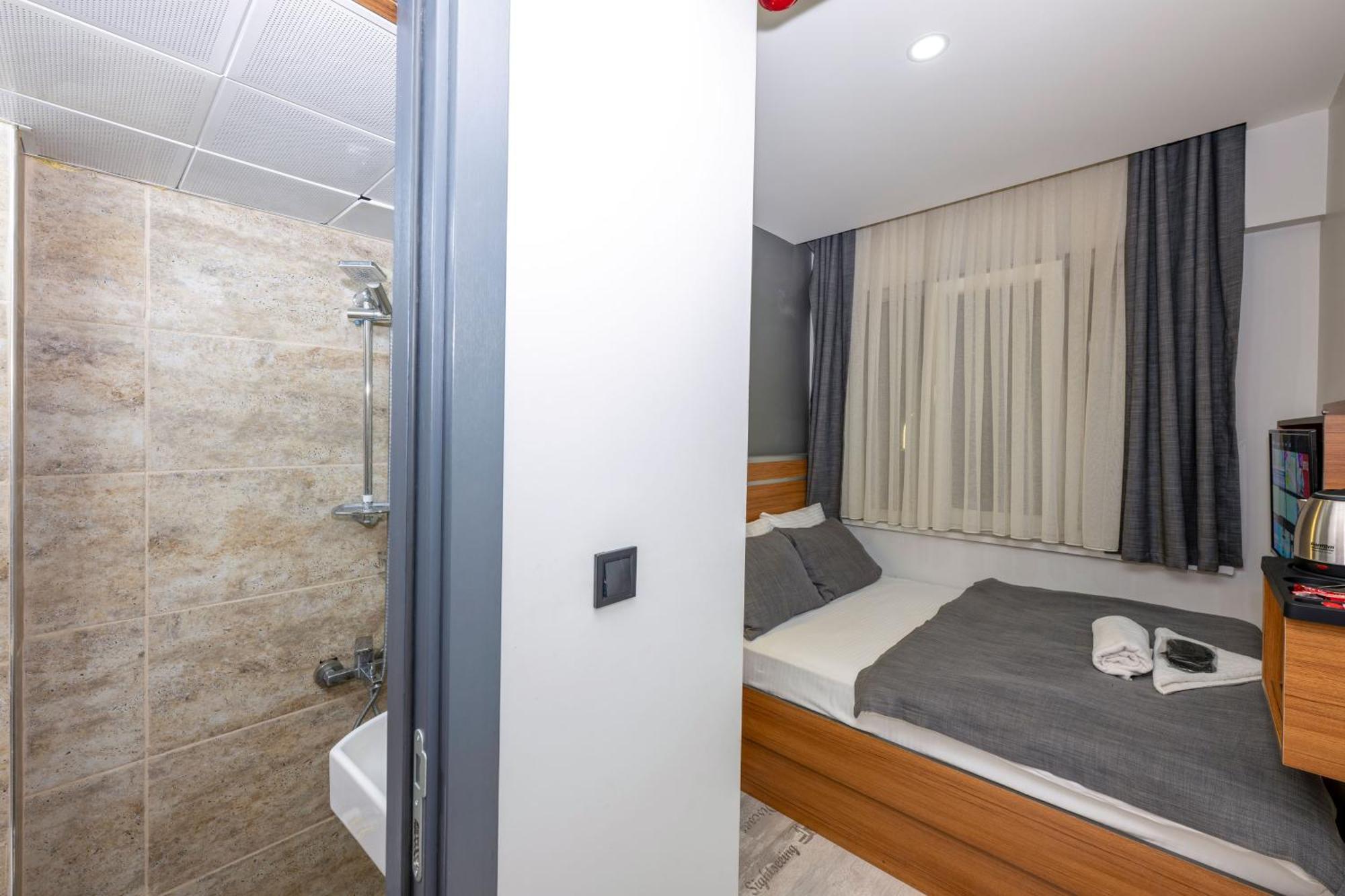 Mayza Otel Istanboel Buitenkant foto