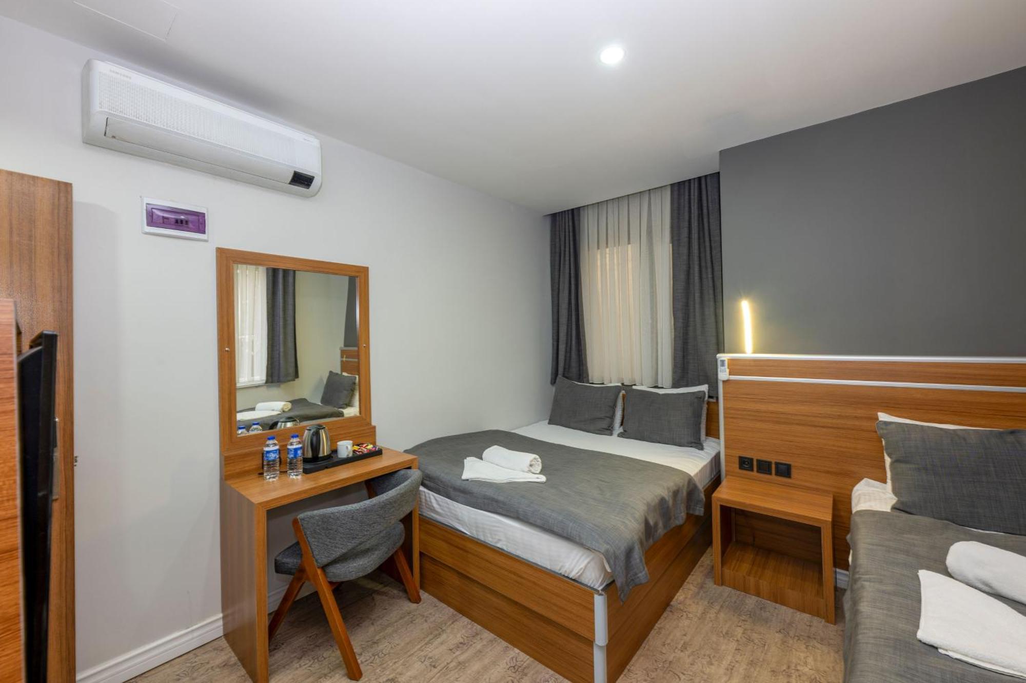 Mayza Otel Istanboel Buitenkant foto