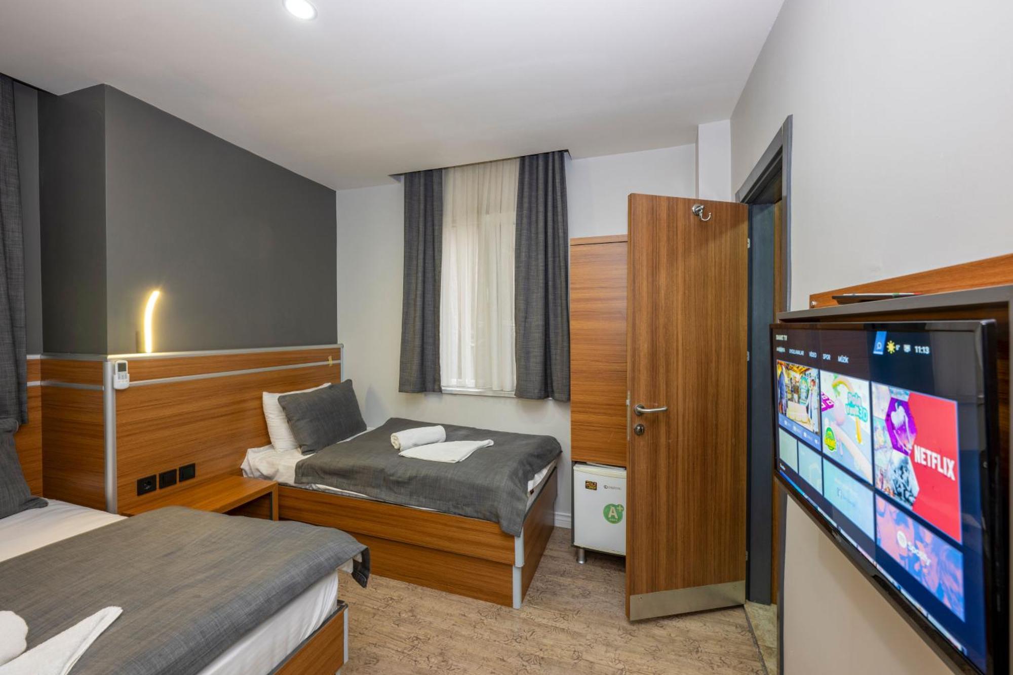 Mayza Otel Istanboel Buitenkant foto