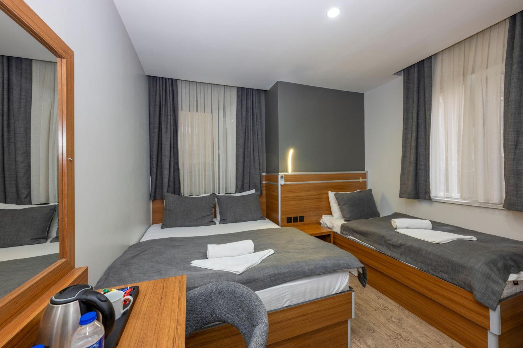 Mayza Otel Istanboel Buitenkant foto