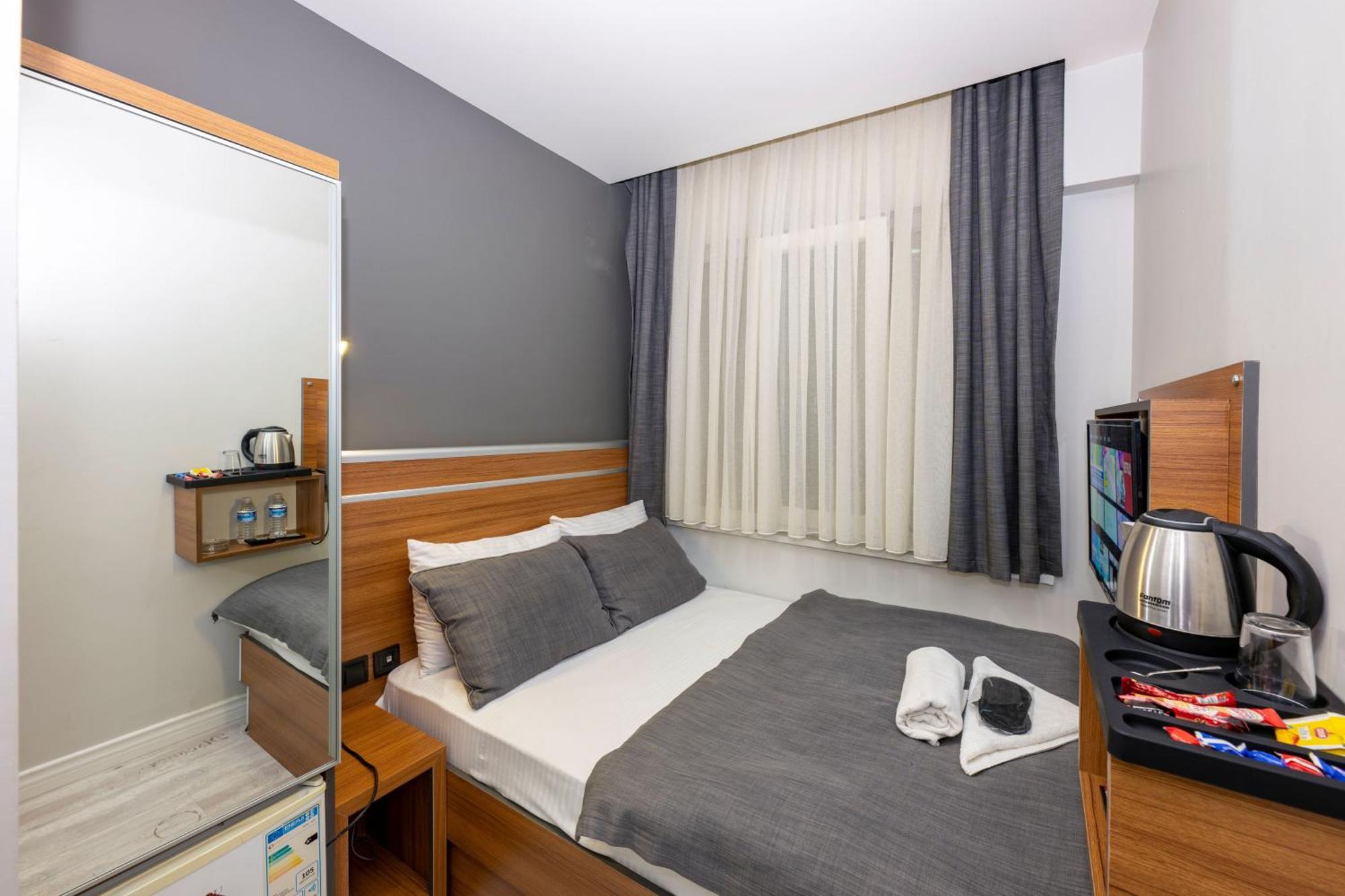 Mayza Otel Istanboel Buitenkant foto